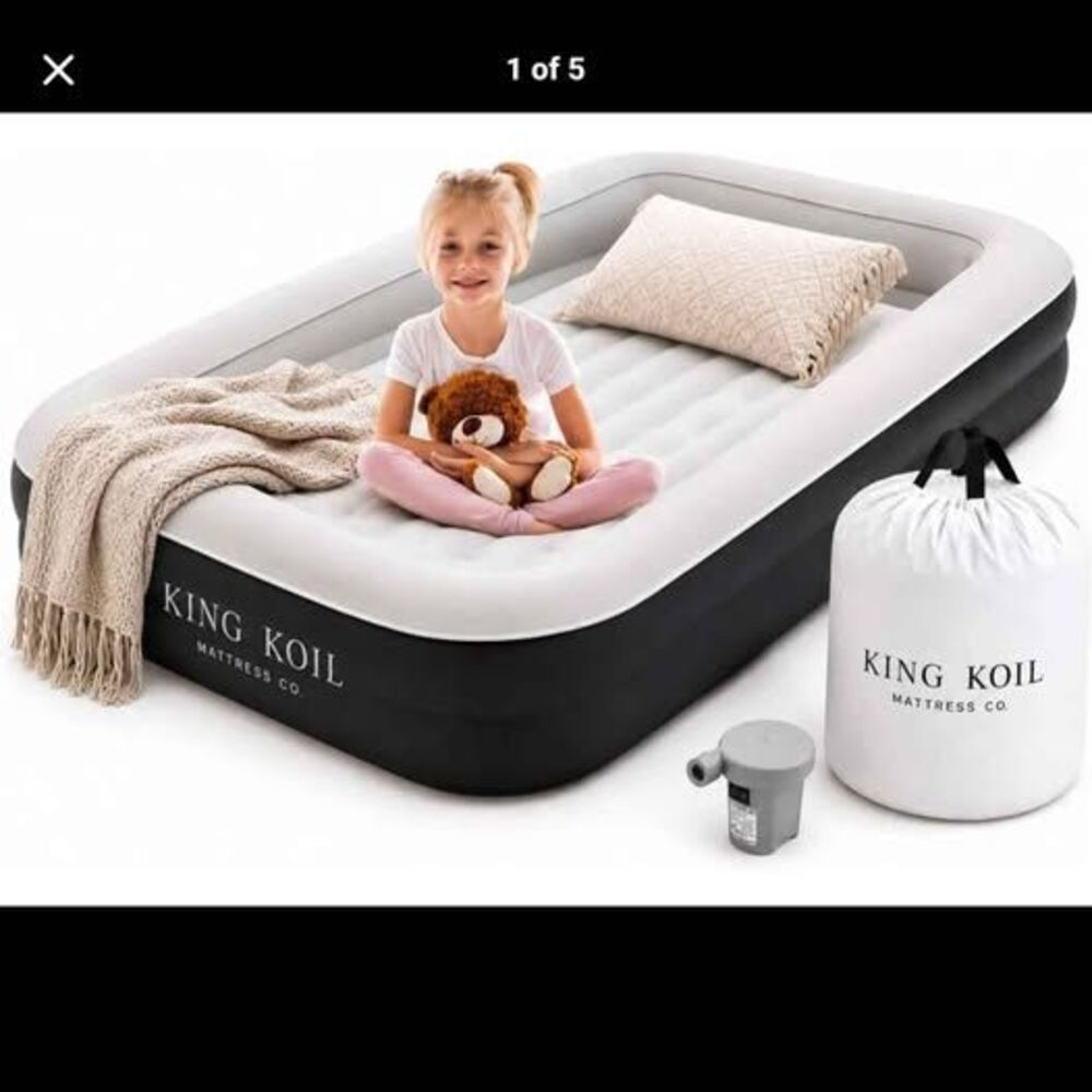 King Koil Toddler Travel Air Mattress with pump - New in box